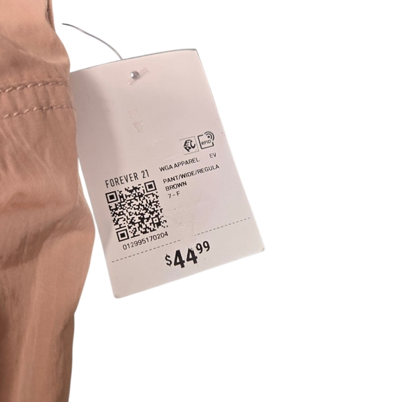 Forever 21 Tan Women's Lightweight Cargo Pants Wide Leg Size Large - Picture 3 of 6